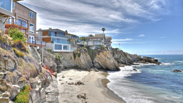 Homes along California coastline