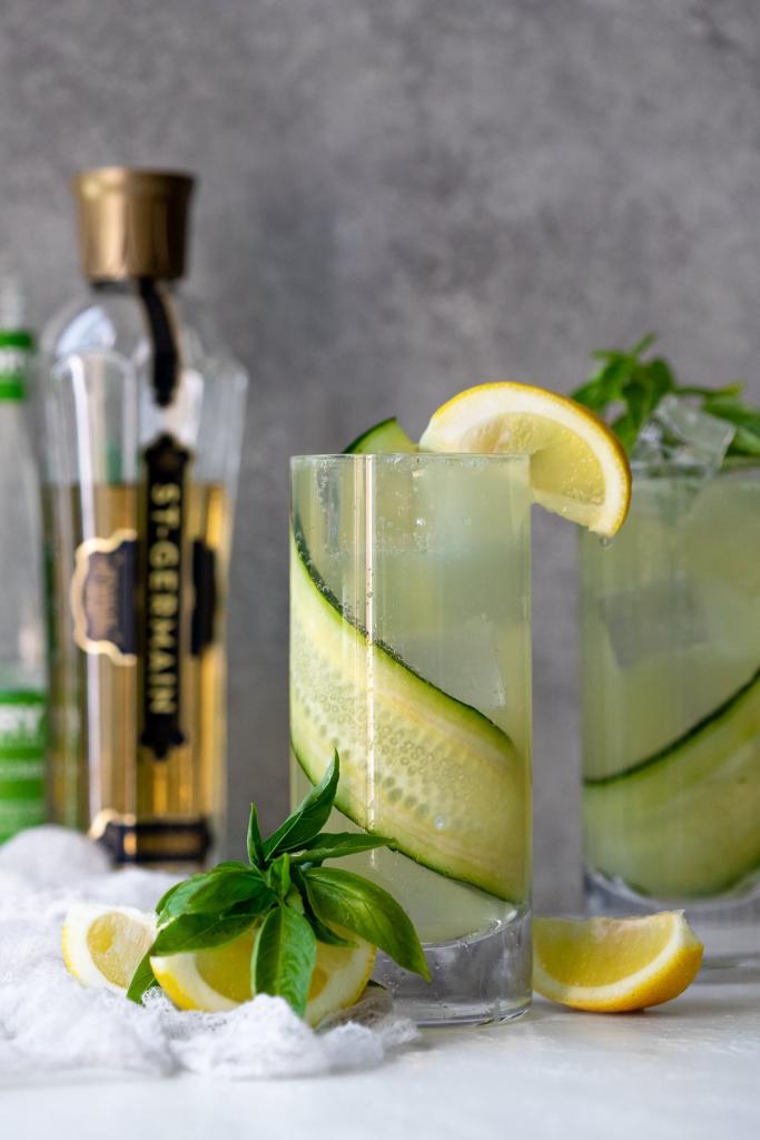 Elderflower Gin Fizz
