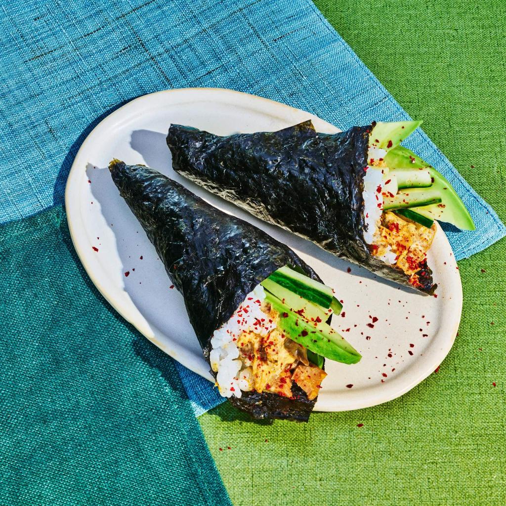 spicy salmon hand rolls