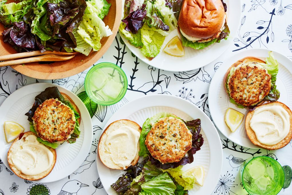 Fish Burgers
with Red Leaf Lettuce Salad
