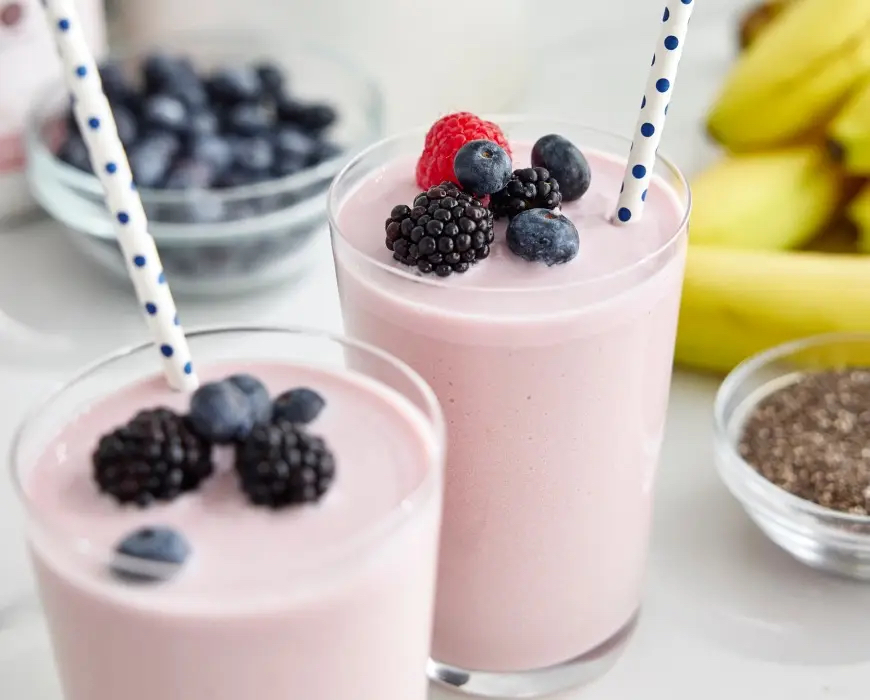Mixed-Berry Kefir Smoothie